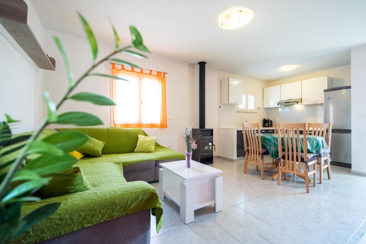 Olive'S Garden House Villa เวลาลูกา ภายนอก รูปภาพ